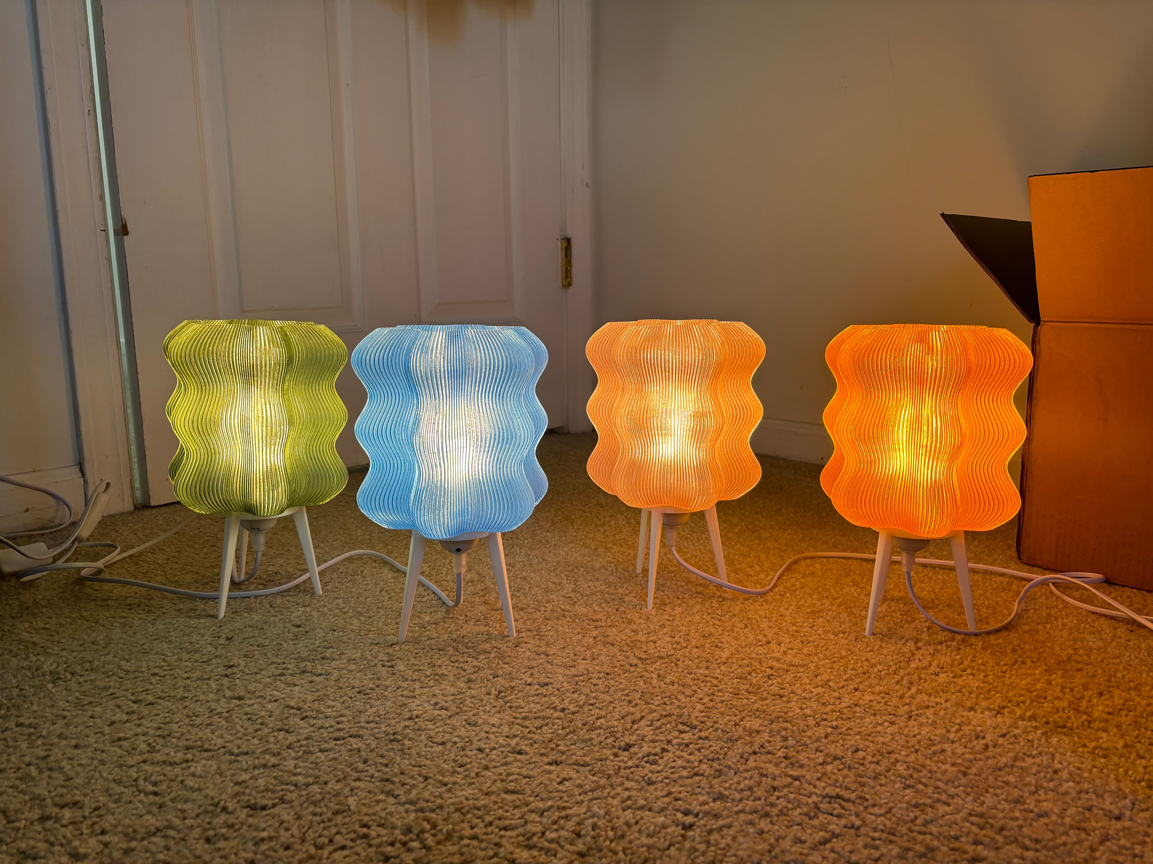 Wavy Lamp – Modern 3D Printed Ambient Light - 1